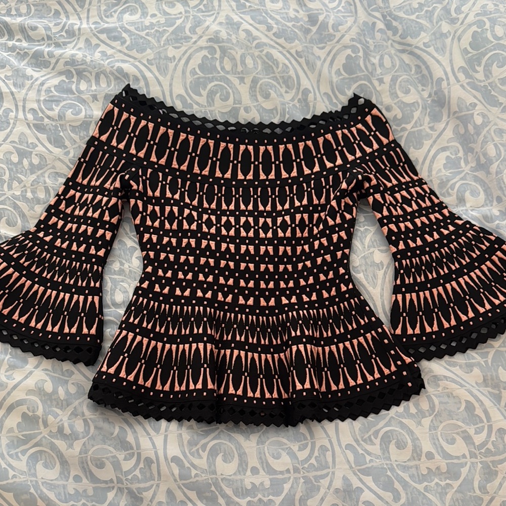 Herve Leger Black and Pink shaping Patterned Off-Shoulder Top